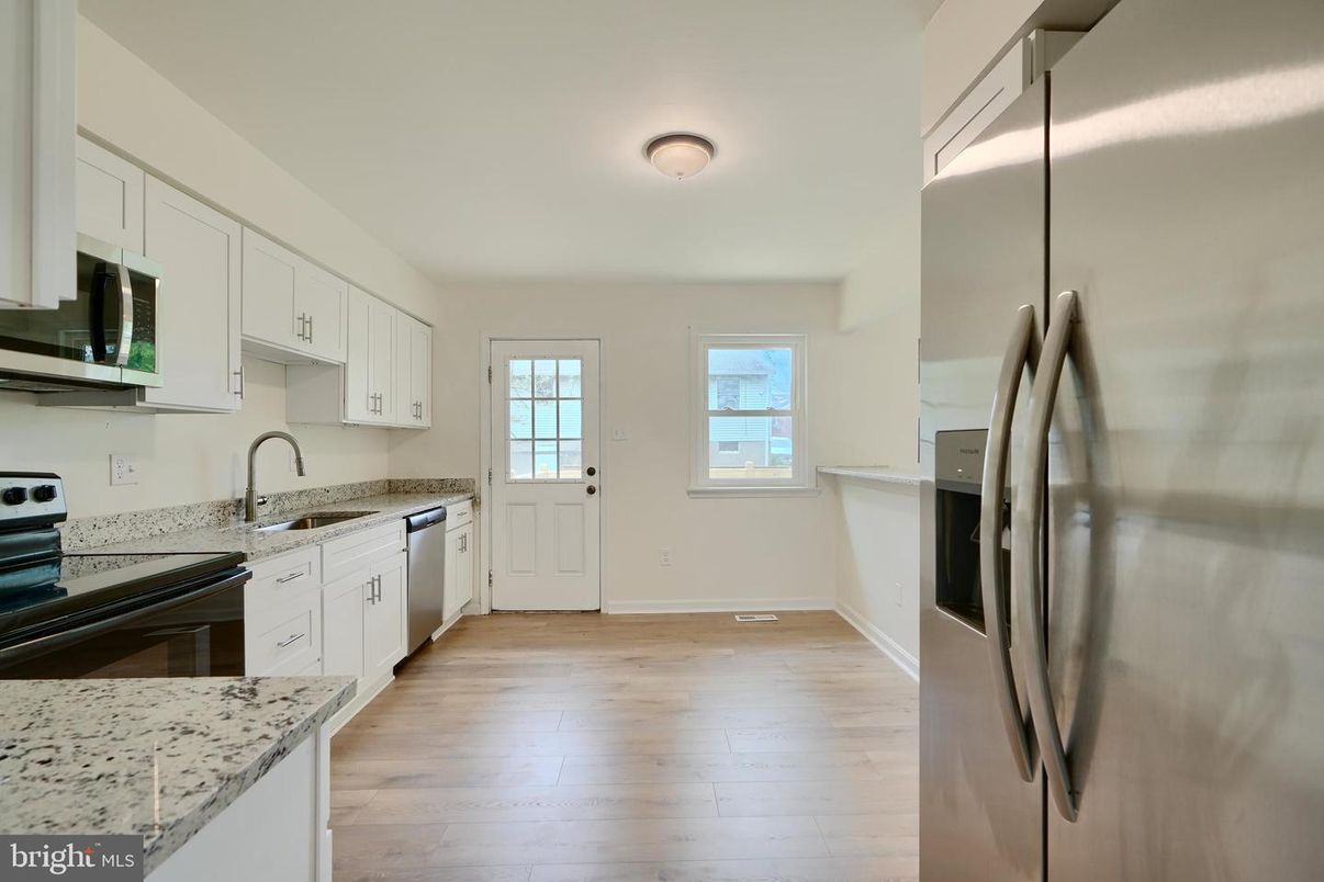 Interior, Kitchen, Stainless Steel Appliances, Wood Texture Flooring