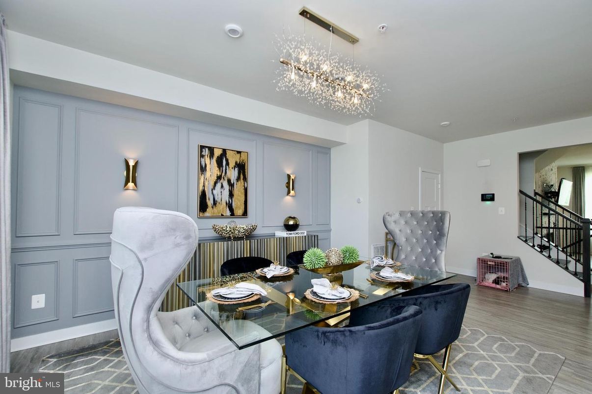 Chandelier, Dining room, Interior, Recessed Lighting, Wood Texture Flooring