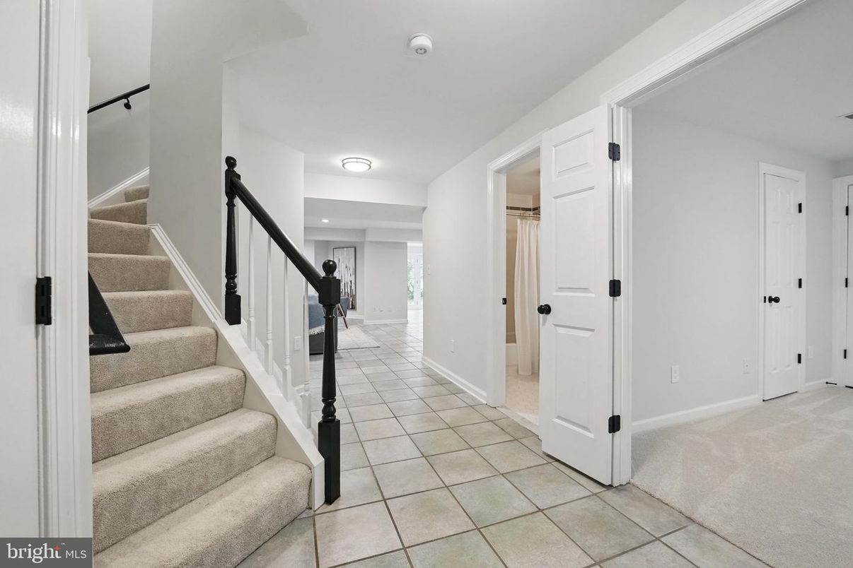 Interior, Recessed Lighting