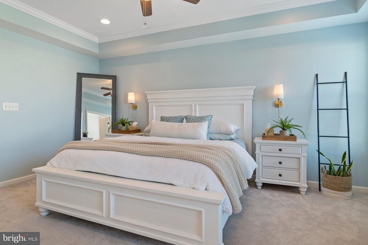 Bedroom, Interior, Recessed Lighting