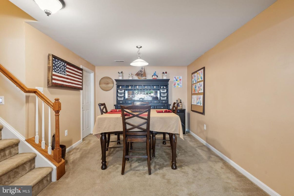Dining room, Interior