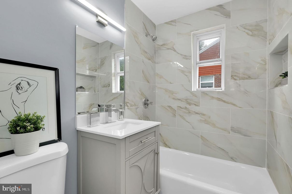 Bathroom, Interior, Marble Walls