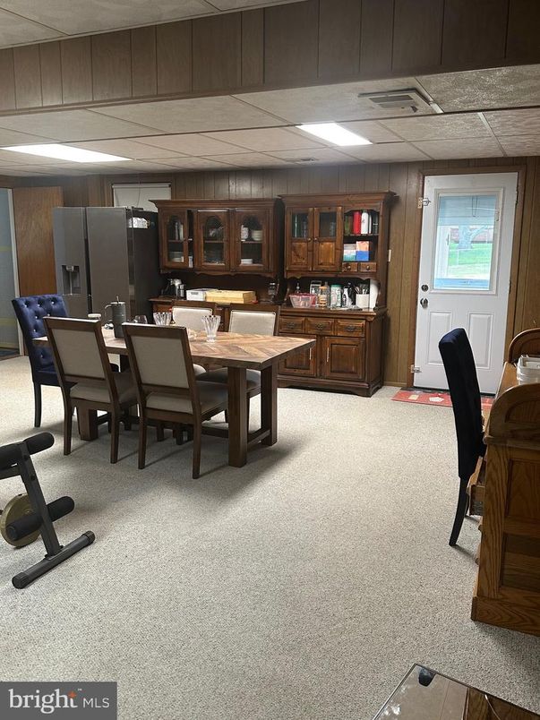Dining room, Interior, Recessed Lighting