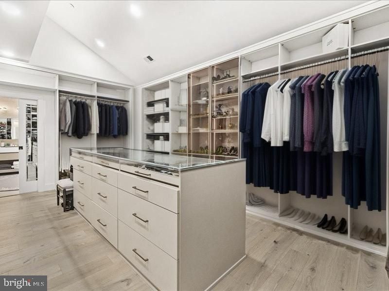 Interior, Recessed Lighting, Walk-in Closets, Wood Texture Flooring