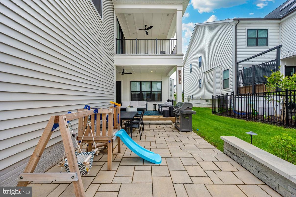 Backyard, Exterior, Playground