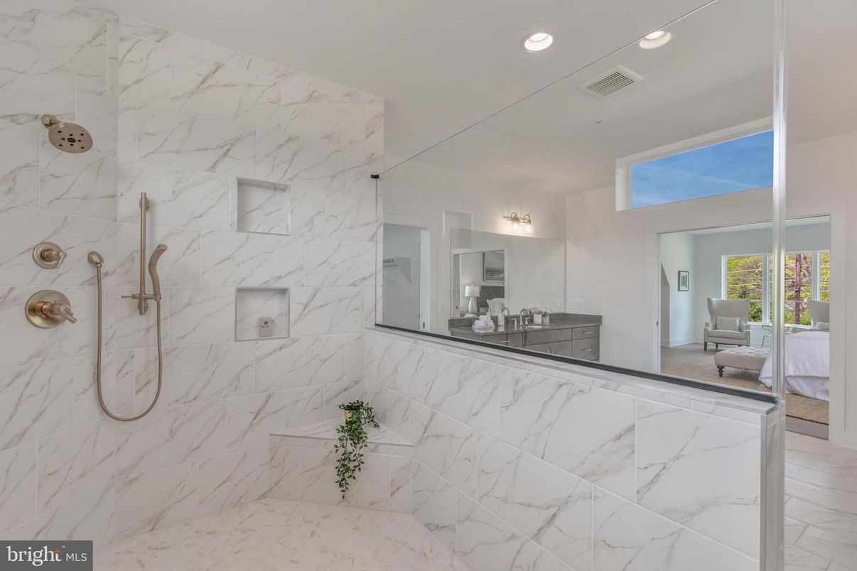 Bathroom, Interior, Marble, Marble Walls, Recessed Lighting