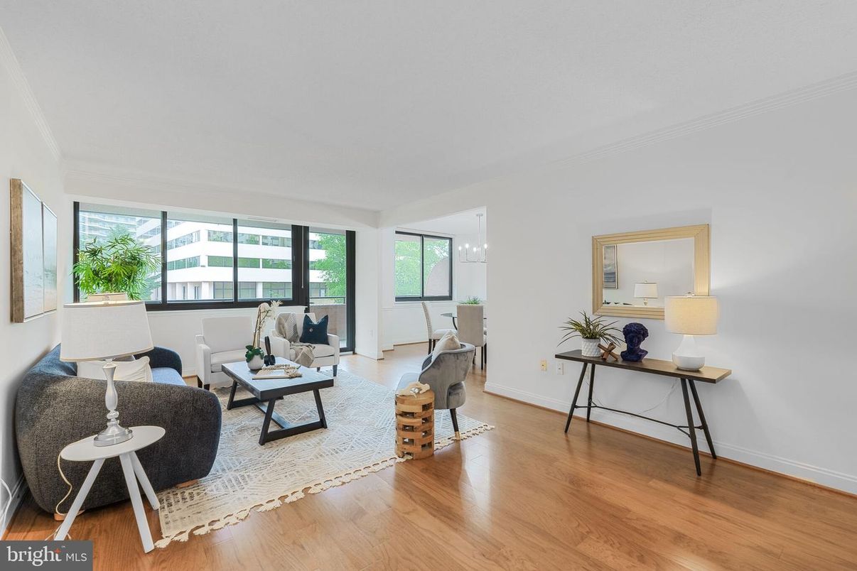 Interior, Living room, Pendant Lights, Wood Texture Flooring