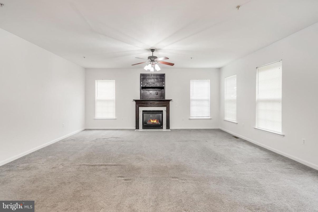 Empty room, Fireplace, Interior