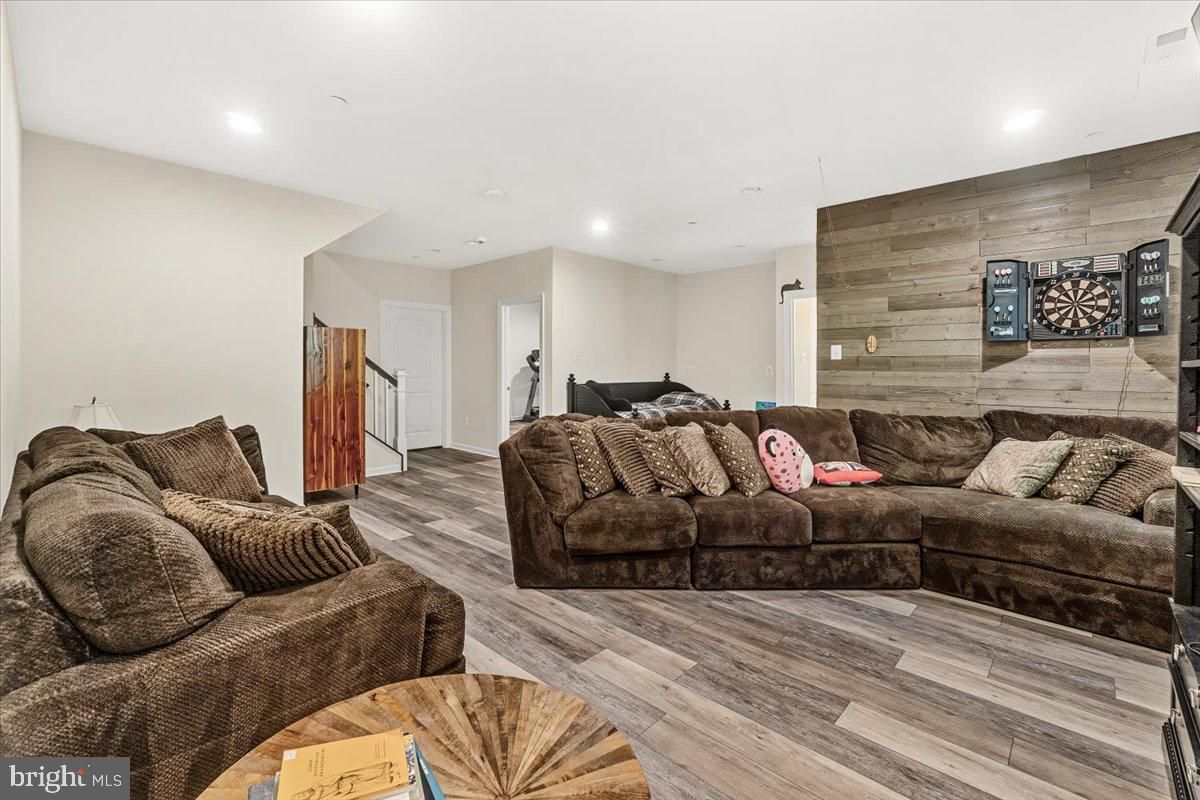 Interior, Living room, Recessed Lighting, Wood Texture Flooring, Wooden Walls
