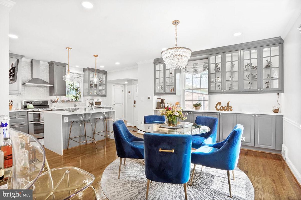 Chandelier, Dining room, Interior, Kitchen, Pendant Lights, Recessed Lighting, Stainless Steel Appliances, Wood Texture Flooring