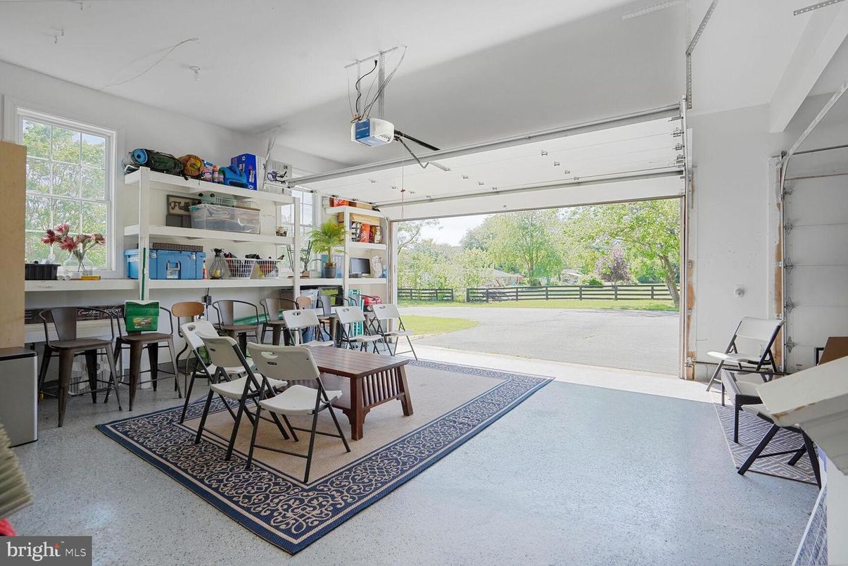 Dining room, Interior