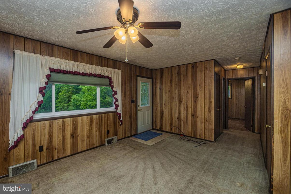 Empty room, Interior, Wooden Walls