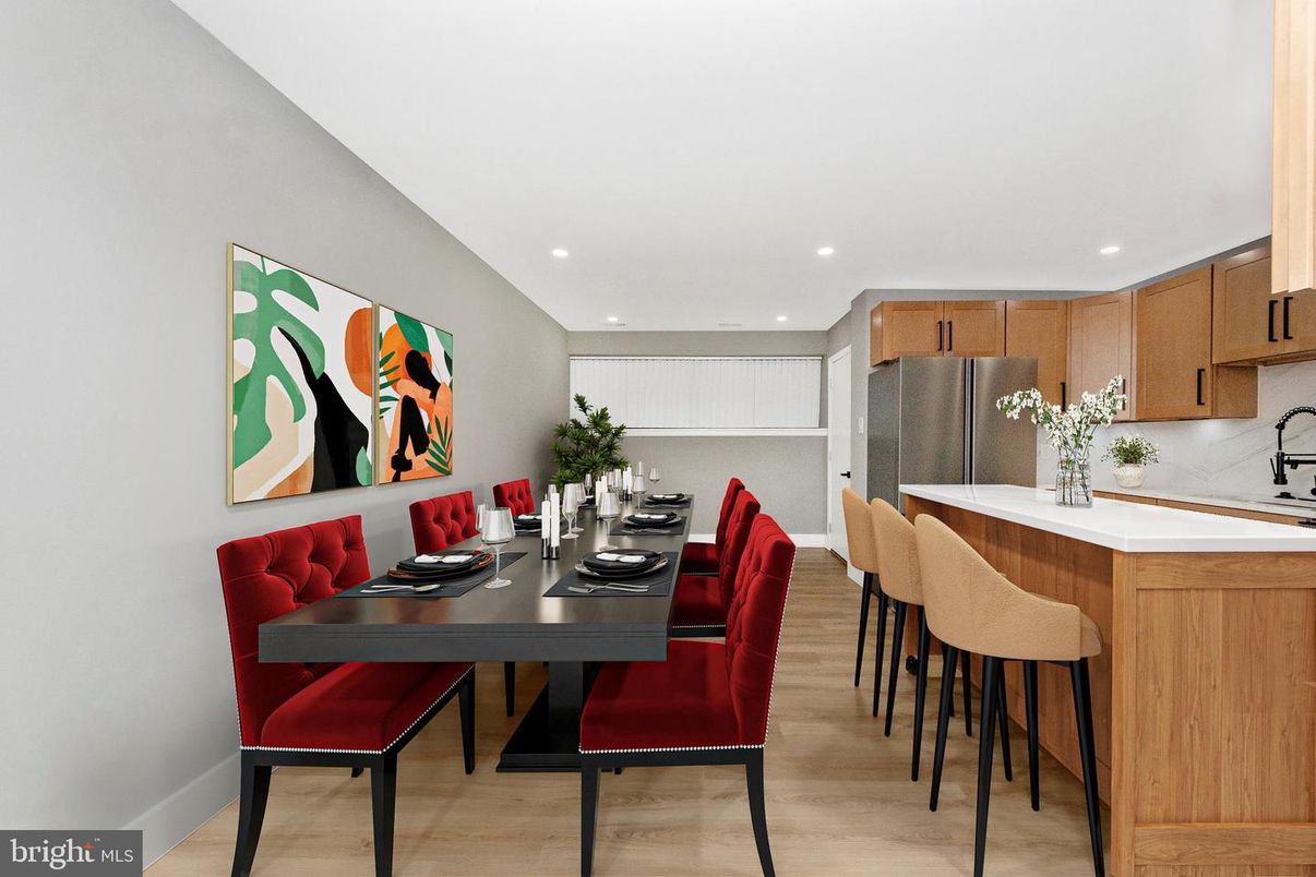 Dining room, Interior, Kitchen, Recessed Lighting, Stainless Steel Appliances, Wood Texture Flooring
