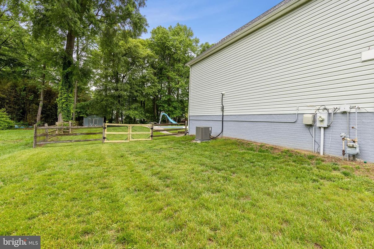 Backyard, Exterior, Playground