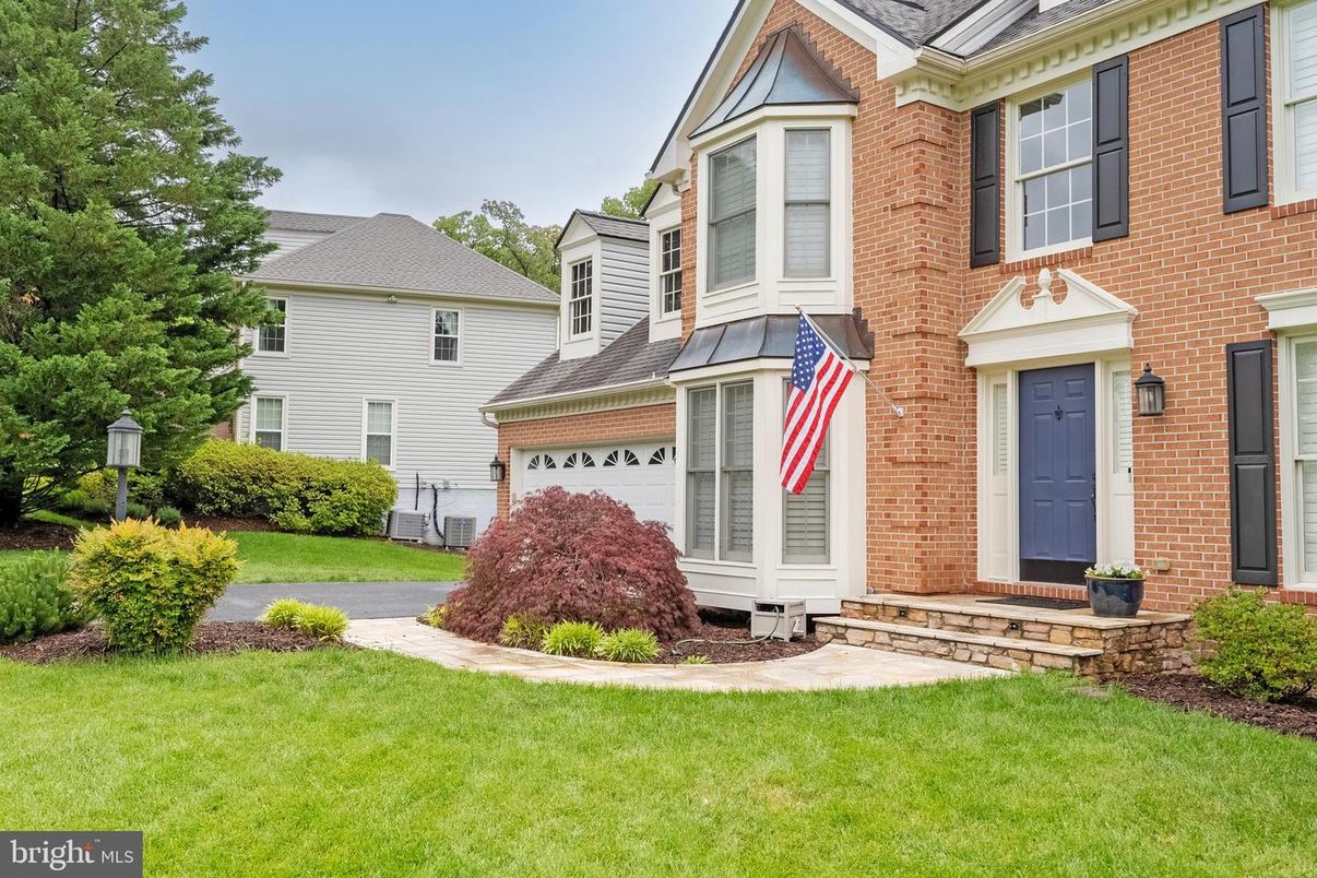 Attached, Exterior, Facade, Brick Facade, Solar Panels, Queen Anne Victorian