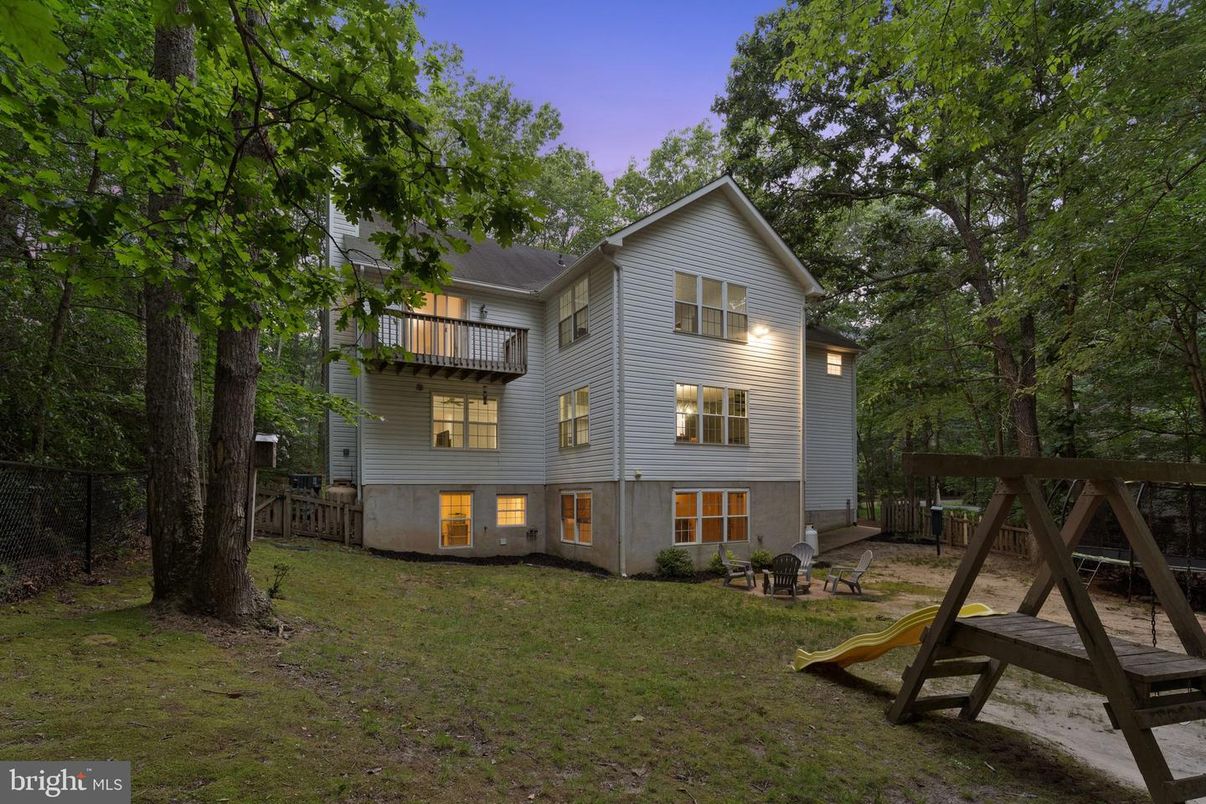 Backyard, Exterior, Playground
