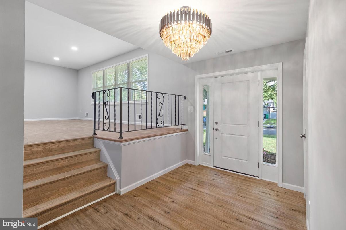 Chandelier, Interior, Recessed Lighting, Wood Texture Flooring