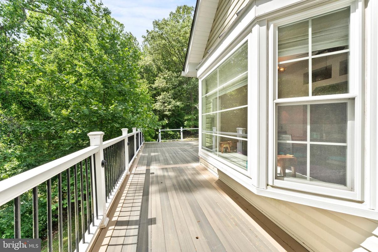 Exterior, Wood Texture Flooring