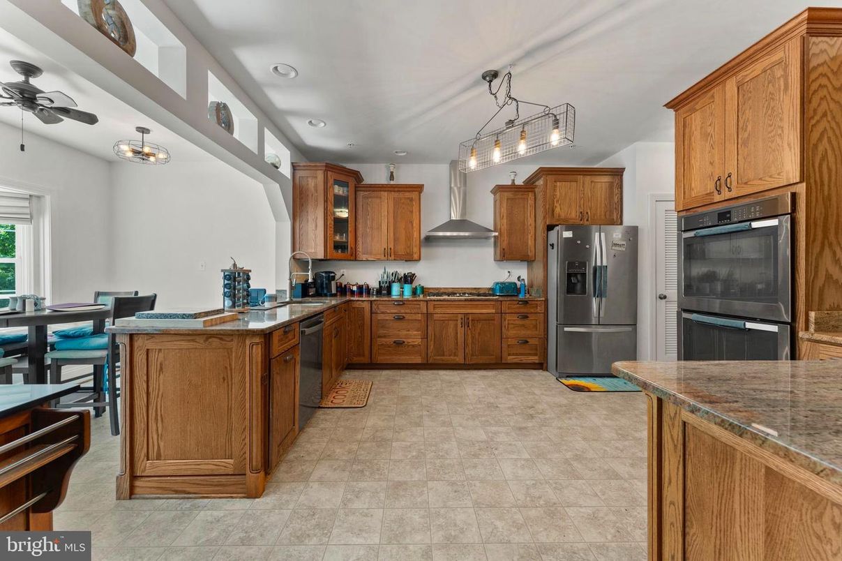 Dining room, Interior, Kitchen, Recessed Lighting