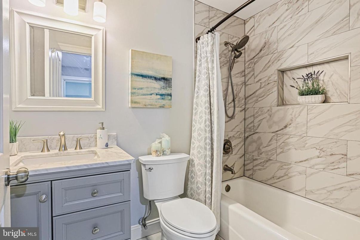 Bathroom, Interior, Marble Walls