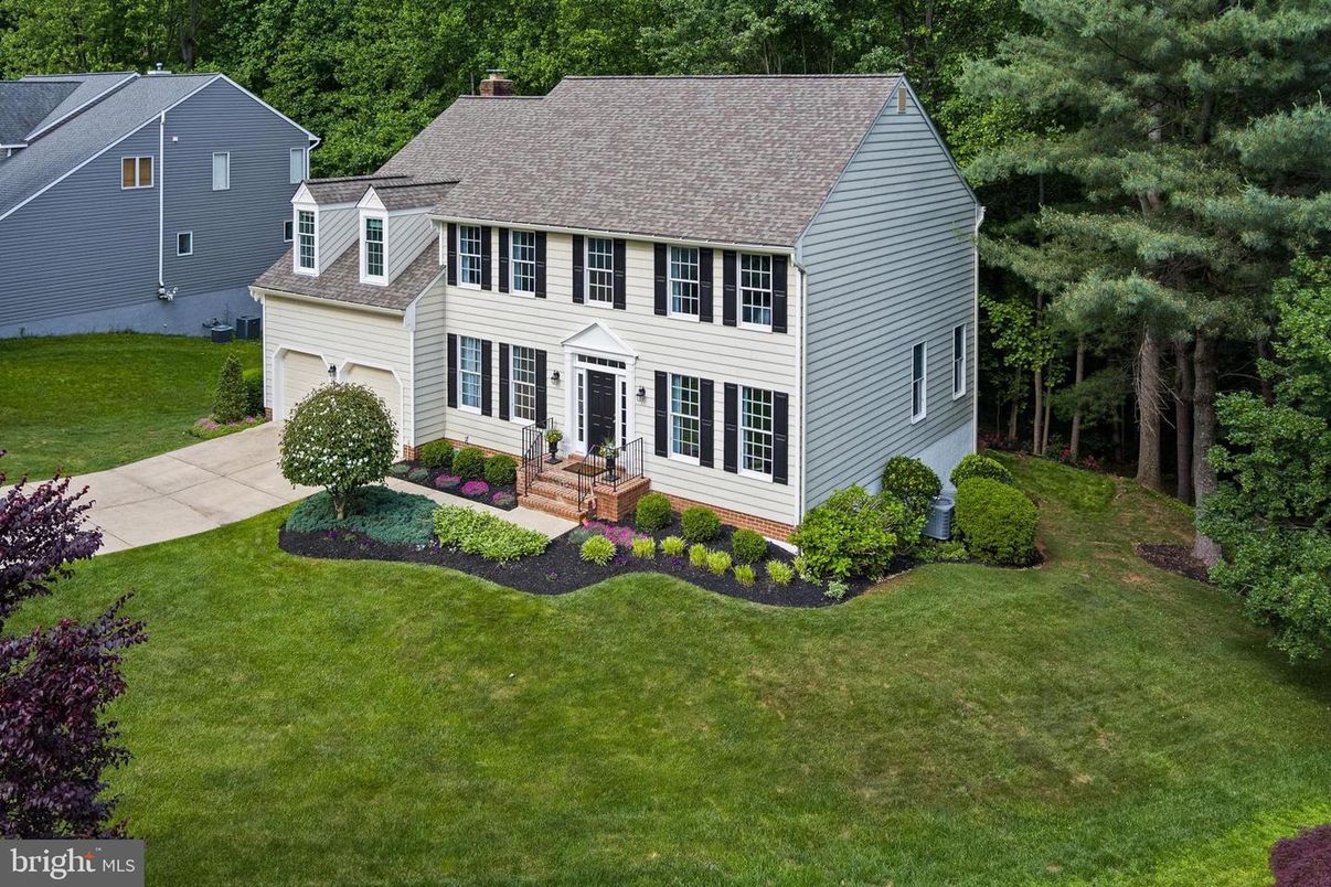 Backyard, Exterior, Facade, Georgian
