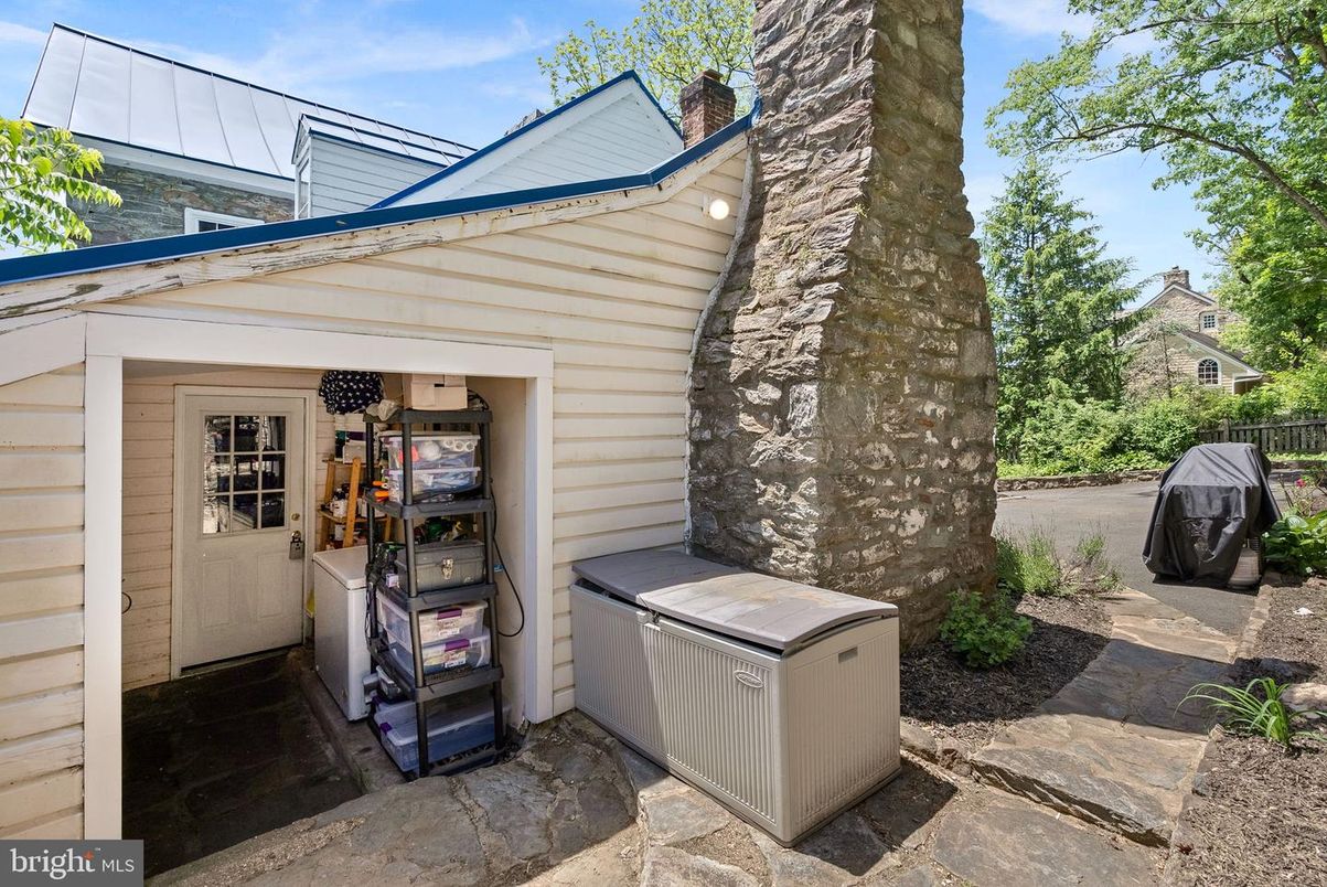 Exterior, Hot Tub