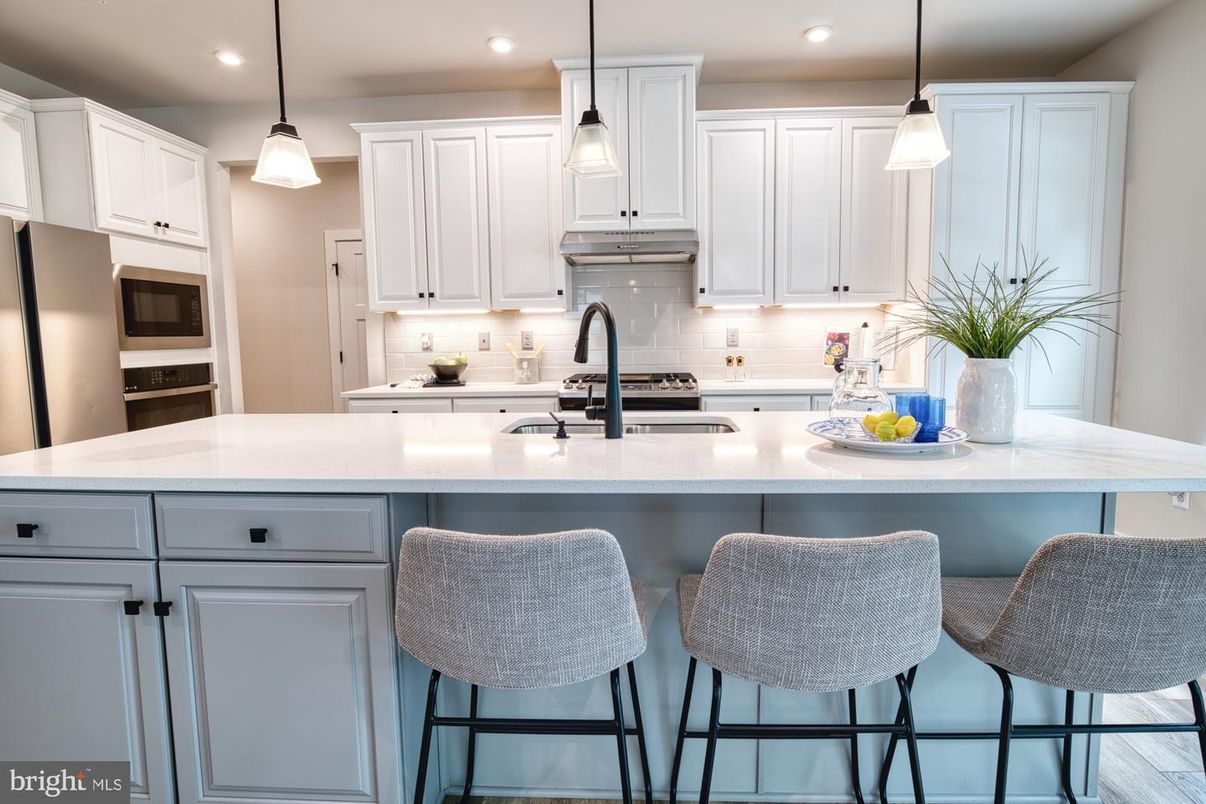 Interior, Kitchen, Pendant Lights, Recessed Lighting