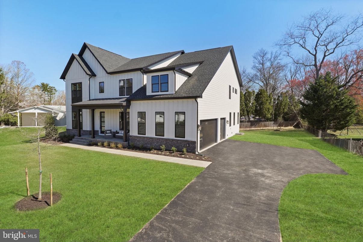 Attached, Backyard, Exterior, Facade, Farmhouse