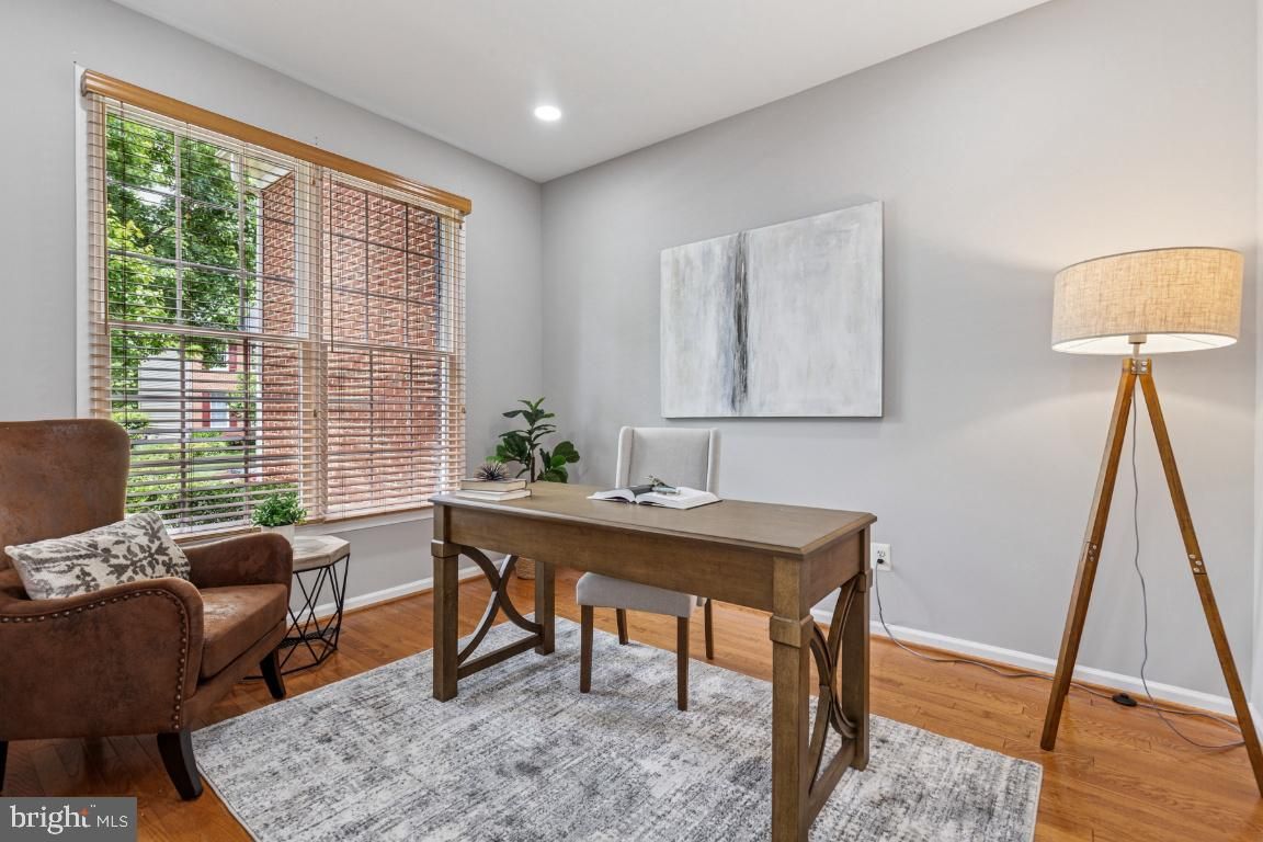 Home Office, Interior, Recessed Lighting, Wood Texture Flooring