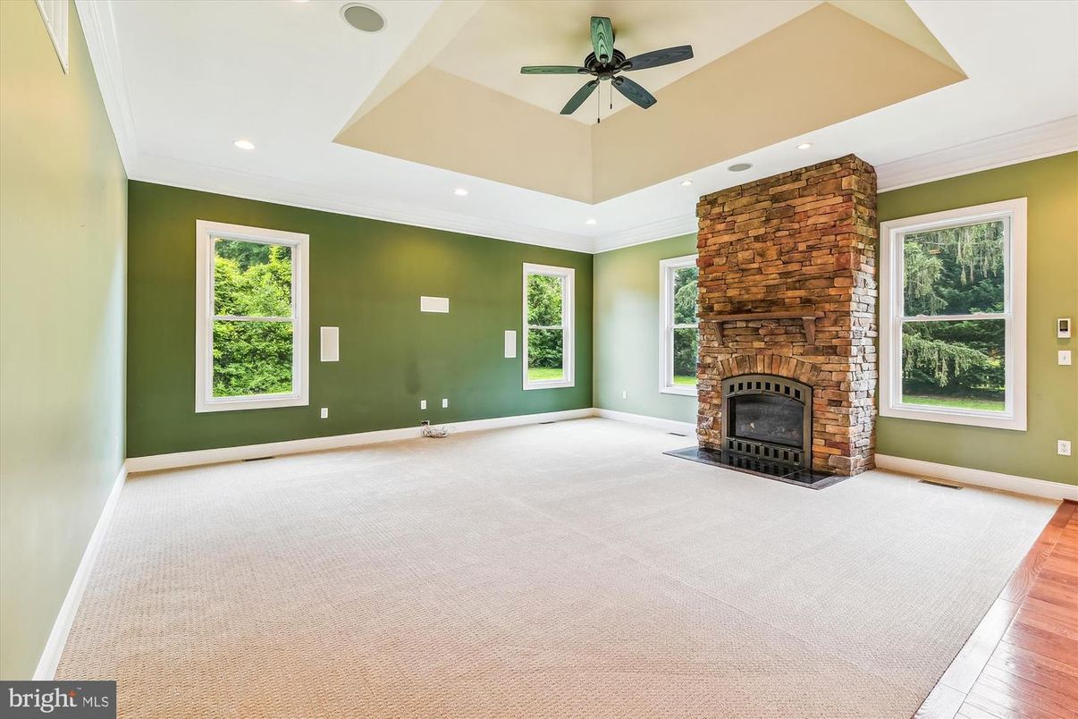 Empty room, Fireplace, Interior, Recessed Lighting