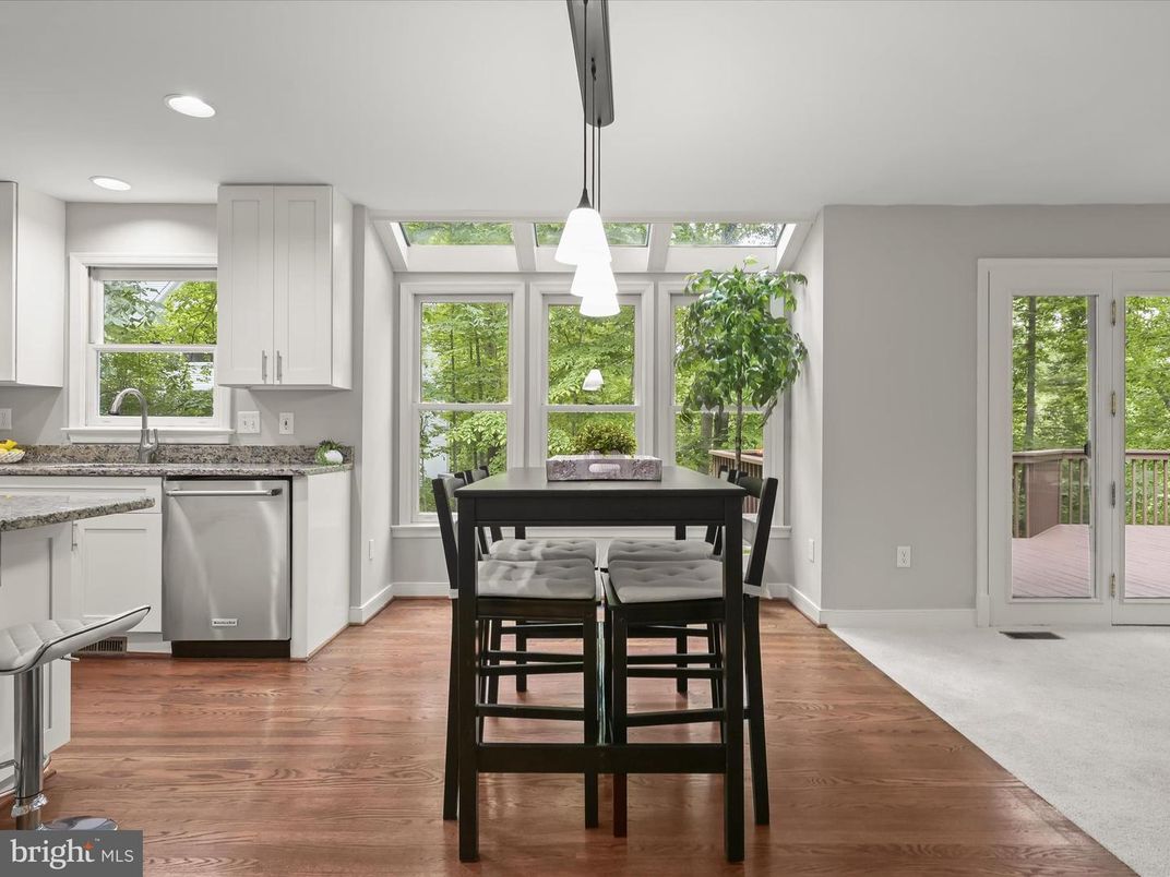 Dining room, Interior, Kitchen, Pendant Lights, Recessed Lighting, Wood Texture Flooring