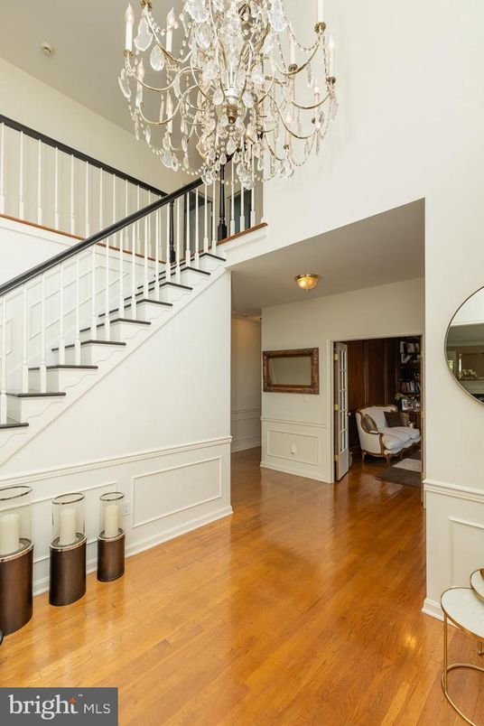 Chandelier, Interior, Wood Texture Flooring