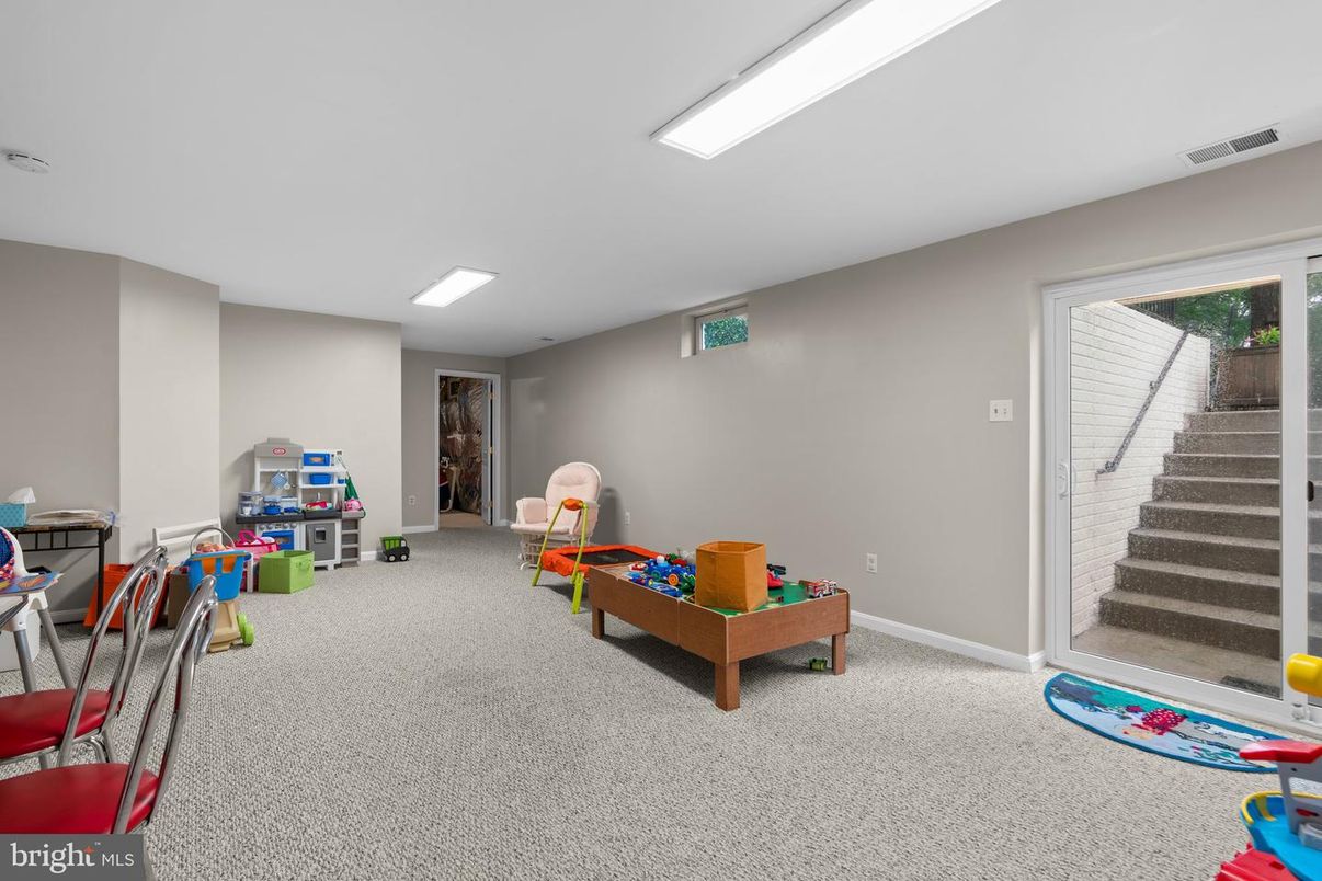 Interior, Recessed Lighting