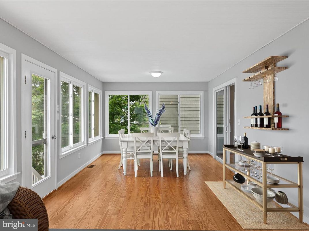 Dining room, Interior, Wood Texture Flooring