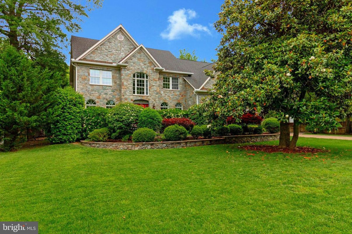 Backyard, Exterior, Facade, Brick Facade, Tudor Revival