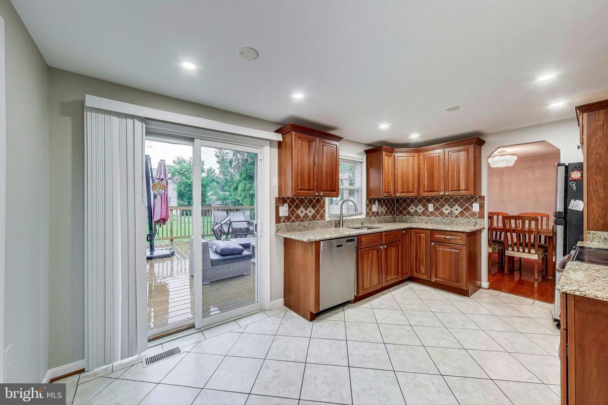 Dining room, Interior, Kitchen, Recessed Lighting