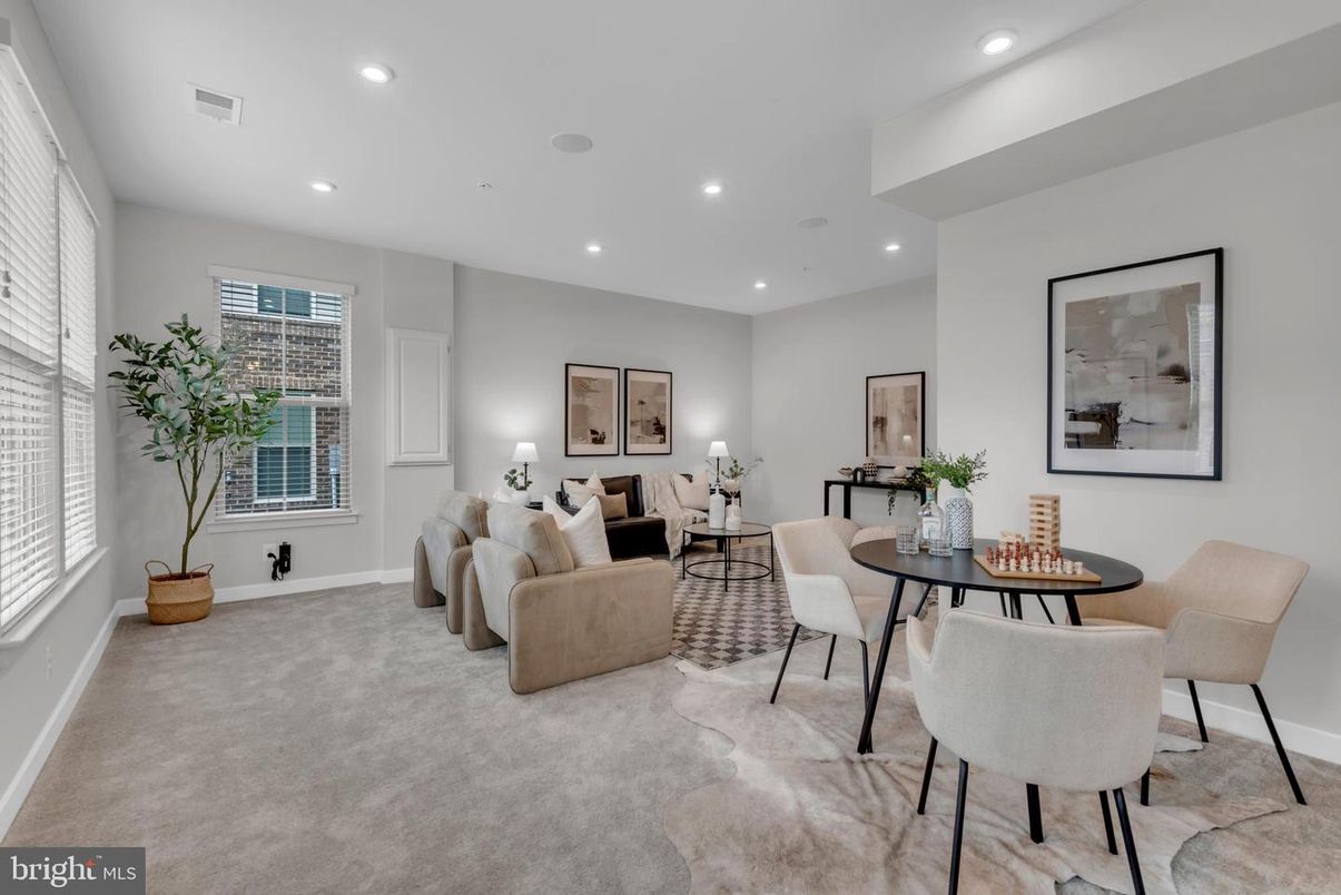 Dining room, Interior, Living room, Recessed Lighting