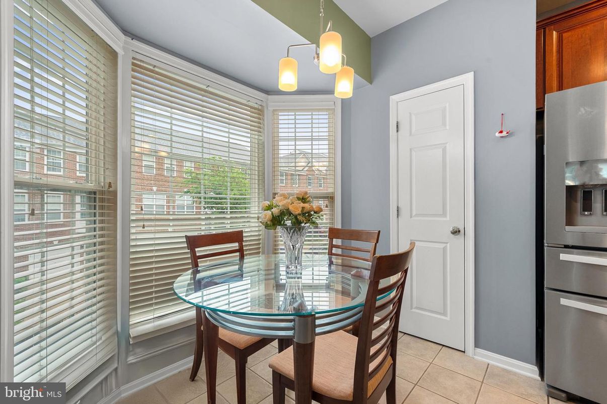 Dining room, Interior