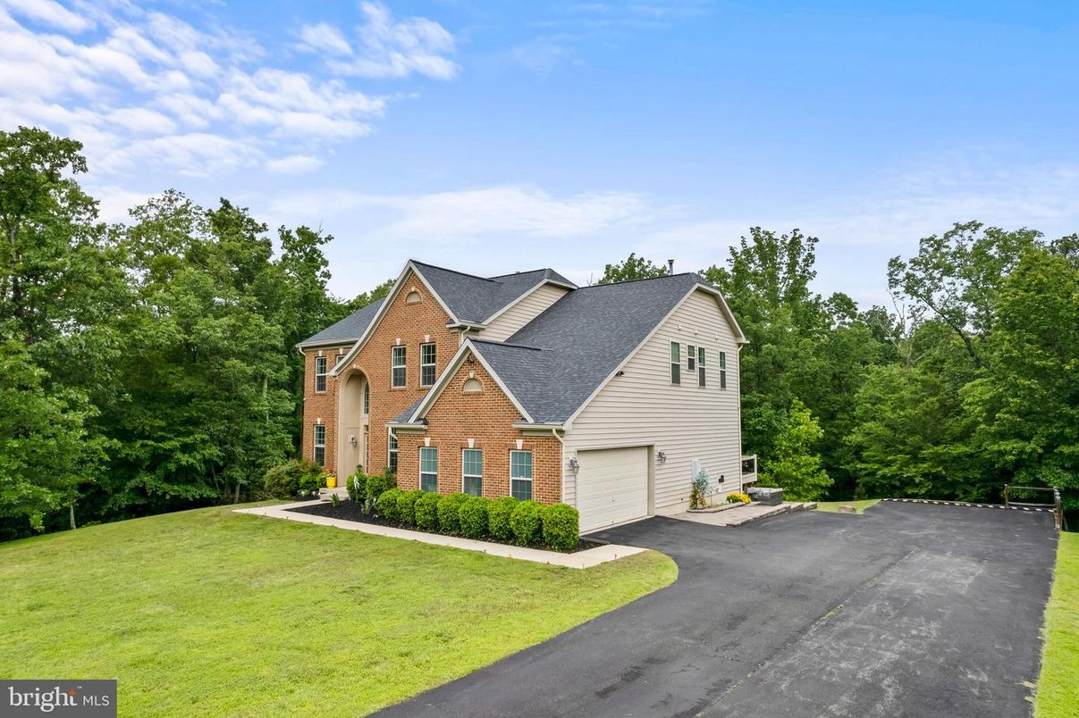 Attached, Backyard, Exterior, Facade, Brick Facade, Farmhouse