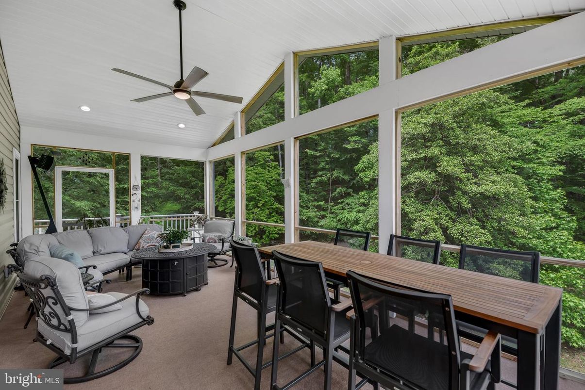 Interior, Living room, Recessed Lighting, Sun Room