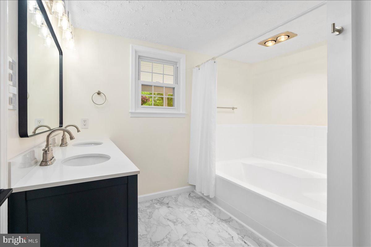 Bathroom, Dual Sink Vanities, Interior, Marble
