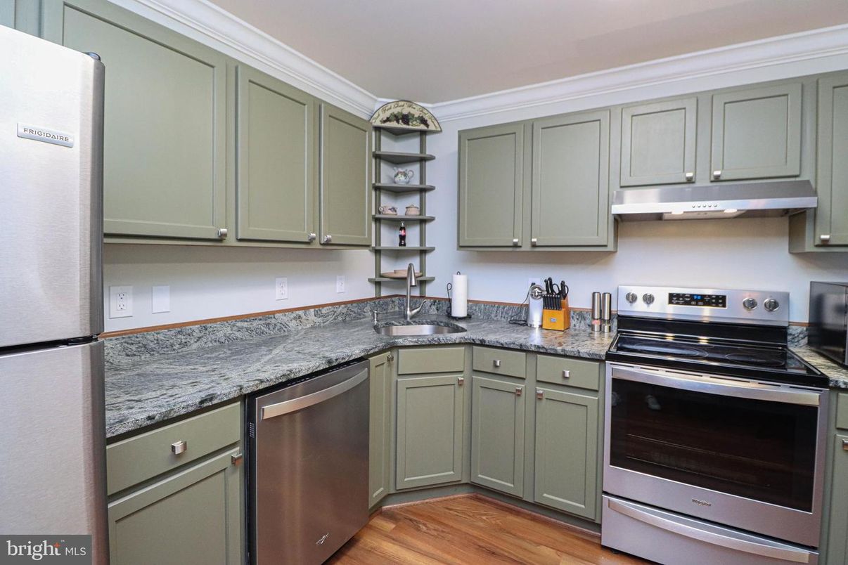 Interior, Kitchen, Stainless Steel Appliances, Wood Texture Flooring