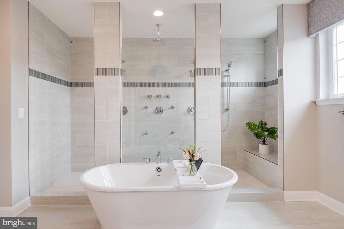 Bathroom, Free Standing Baths, Glass Shower, Interior, Recessed Lighting