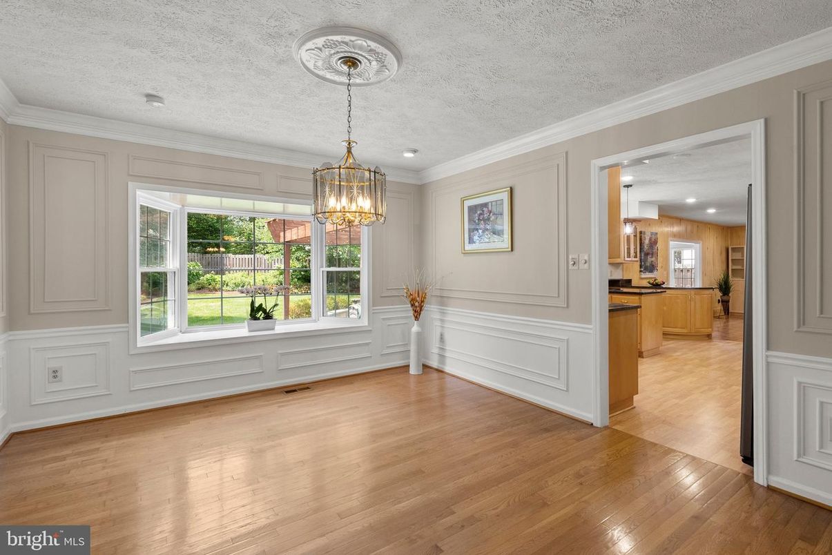 Chandelier, Empty room, Interior, Kitchen, Pendant Lights, Recessed Lighting, Wood Texture Flooring