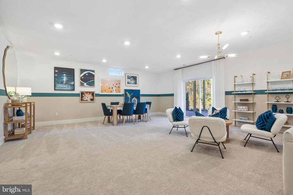 Dining room, Interior, Living room, Pendant Lights, Recessed Lighting