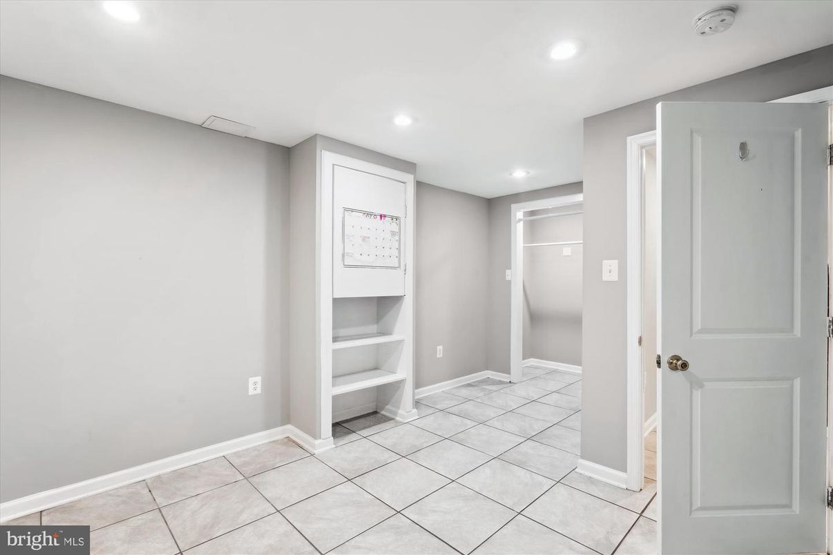 Interior, Recessed Lighting