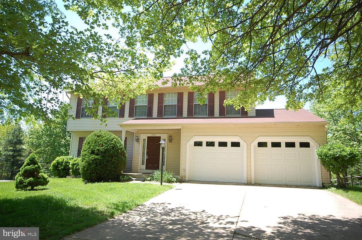 Attached, Exterior, Facade, Georgian