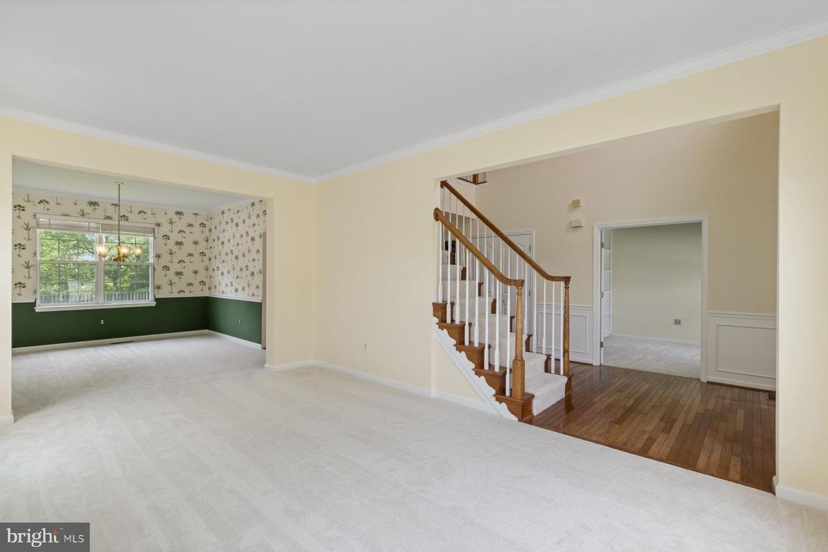 Empty room, Interior, Pendant Lights, Wood Texture Flooring
