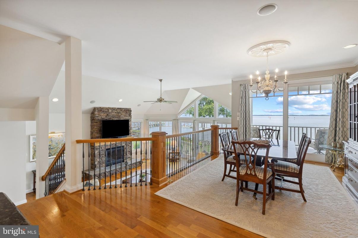 Chandelier, Dining room, Interior, Recessed Lighting, Water, Wood Texture Flooring