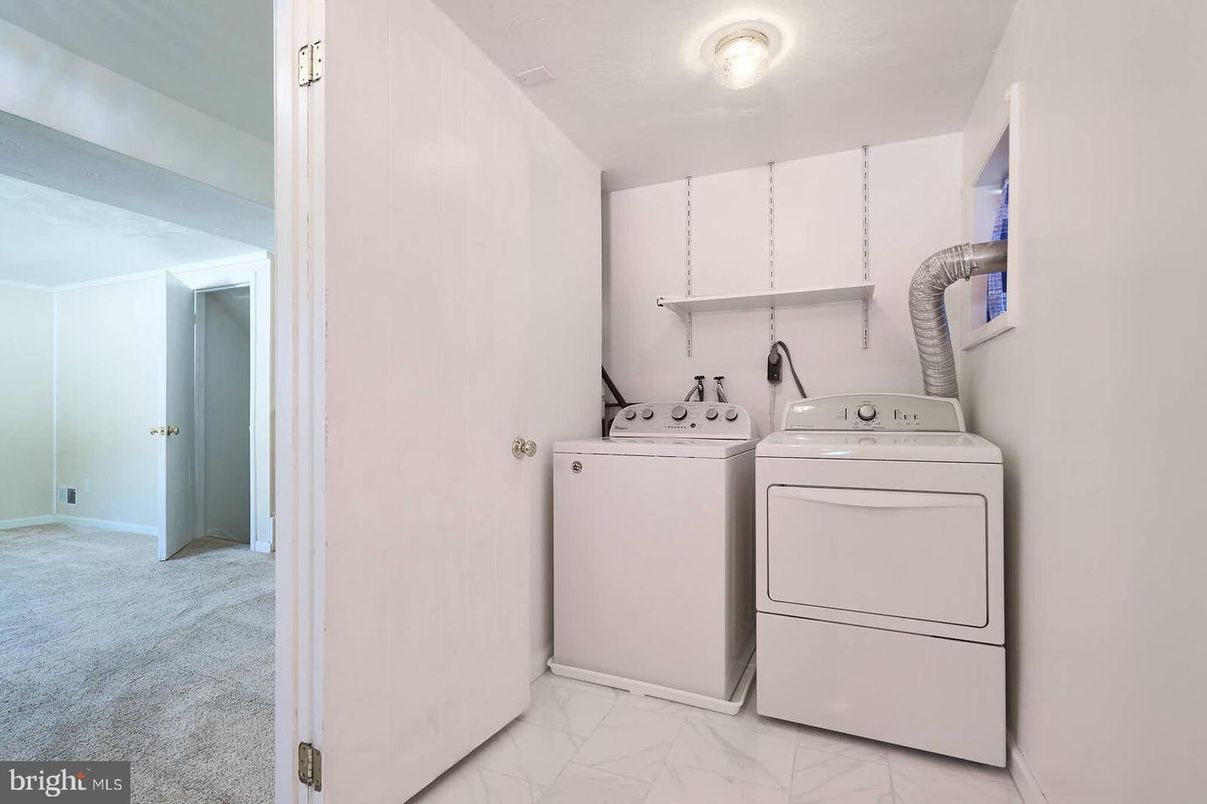 Interior, Marble, Utility Closets, Washer